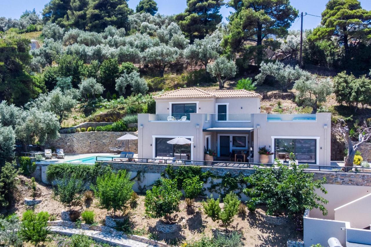 Villa Antigone Luxury Retreat Skopelos Town Exterior photo